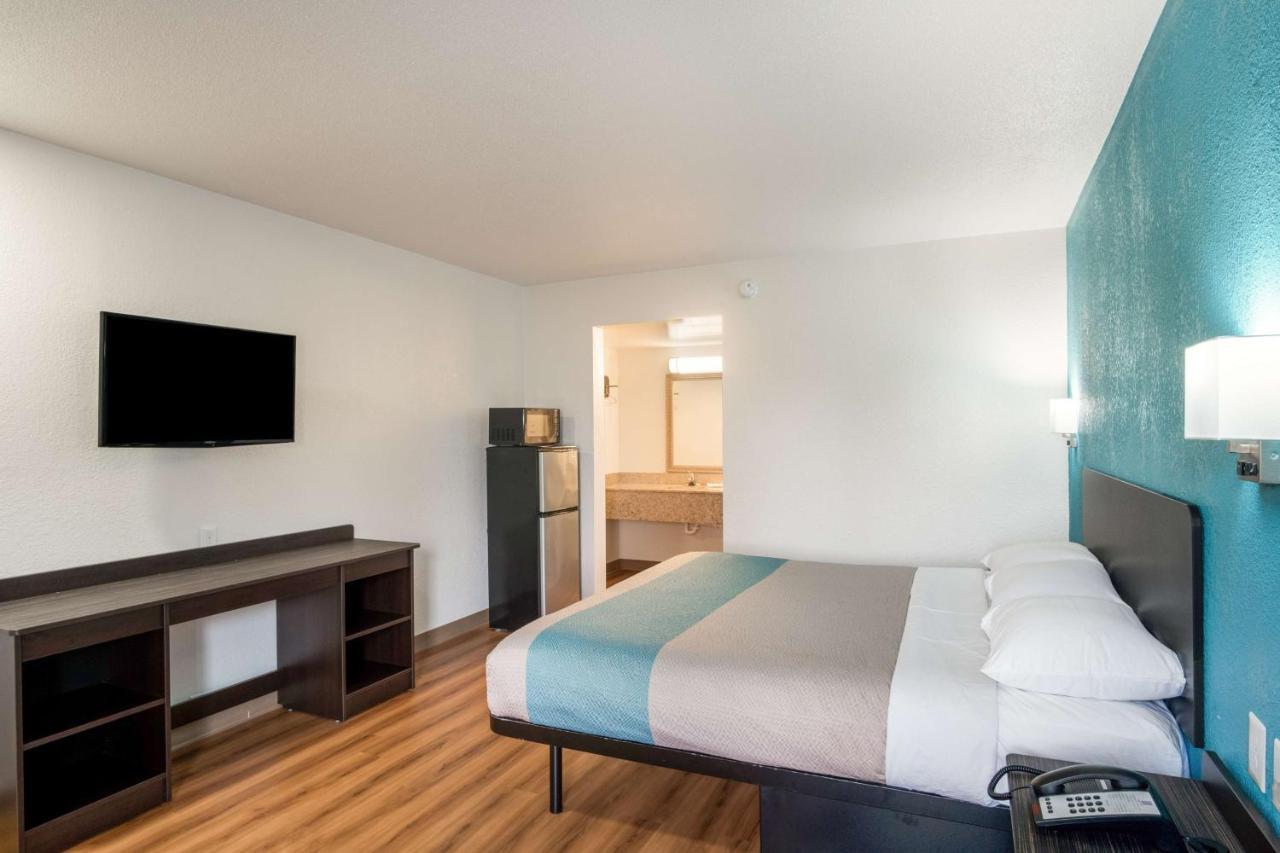 Motel 6-Lexington, Ky - Airport Екстериор снимка